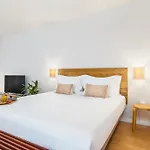 Dream On - Clerigos Lofts דירה