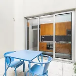 Dream On - Clerigos Lofts * Порту